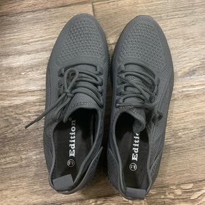 new men’s grey sneakers